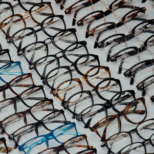  Buy a pair of frames at $99, get a pair of single vision lenses FREE